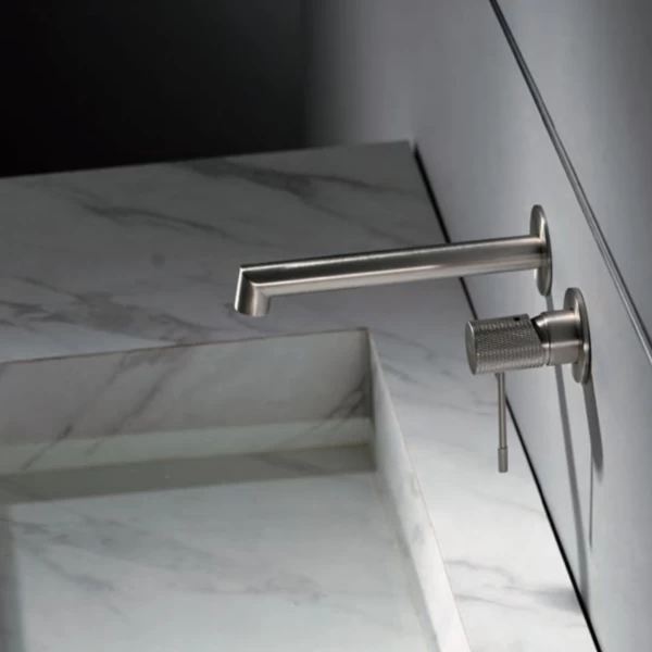 BUILT-IN BASIN FAUCET LINE SERIES IN BRUSHED NICKEL